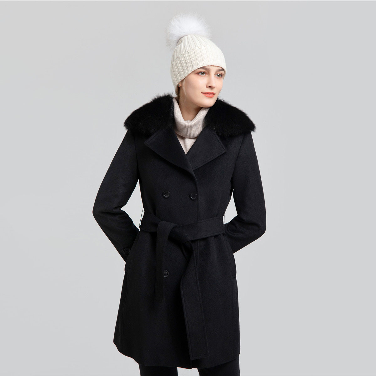 Kašmírový kabát s límcem z liščí kožešiny (1)